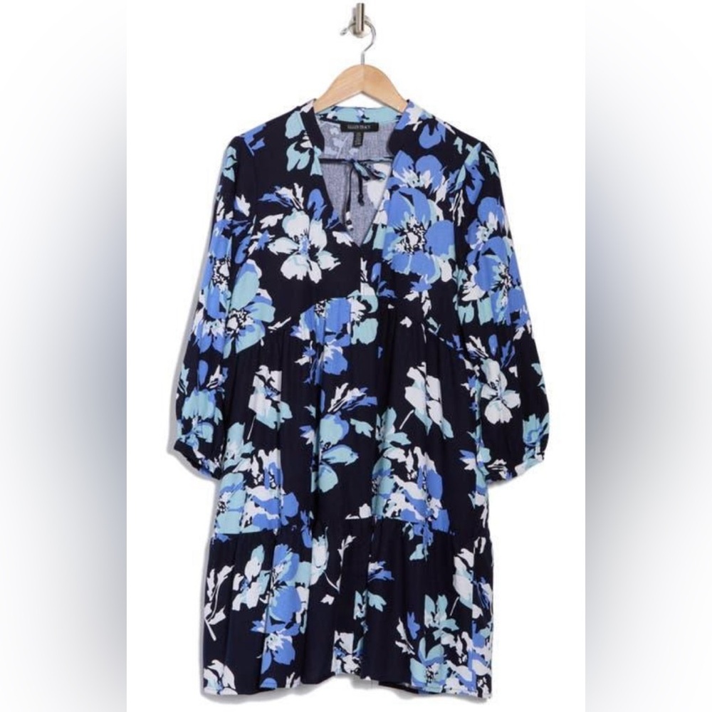 Floral Tiered Babydoll Dress
Ellen Tracy Navy Boquet